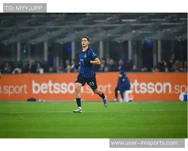 意天空报道恰尔汉奥卢和达米安将随国米征战意超杯但出场机会未定 意天空报道恰尔汉奥卢和达米安将随国米征战意超杯但出场机会未定