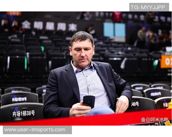 库明加连续缺席比赛引发媒体热议或因内部矛盾分开对双方皆有利