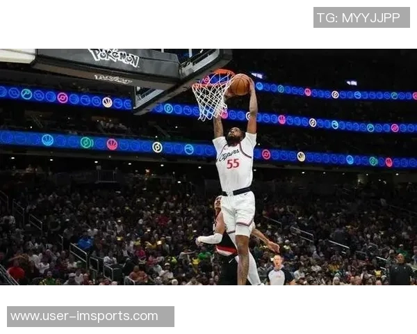 莱昂纳德末节表现低迷全场17投8中贡献20分3篮板2助攻三分球命中率50