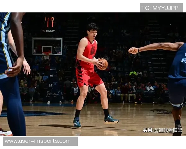 杨瀚森上半场状态低迷表现不佳仅得2分5板2助3失误引发关注